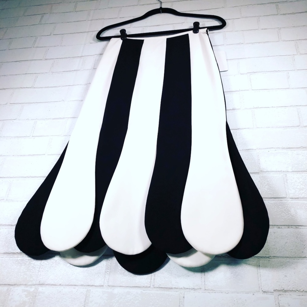 VICTORIA BECKHAM for Target Black and White Skirt